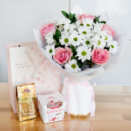 Заказ букета цветов маме на День Рождения